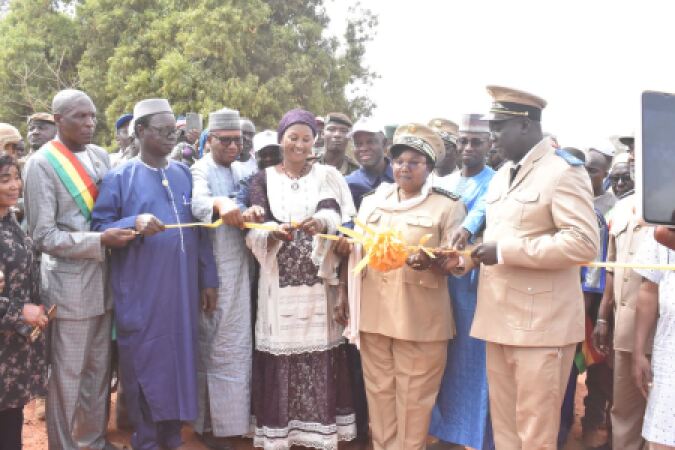 Inauguration des Ponts de Fanièna et de N'Tiobougou par madame la ministre des Transports et qui ont été réalisés par le PAAR